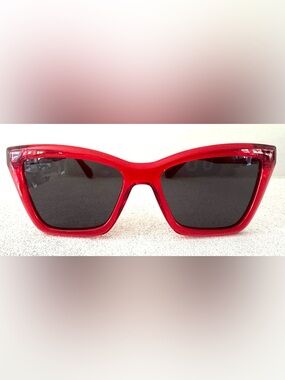 FERRAGAMO Red Cat Eye Sunglasses SF2039SE NEW Full Set